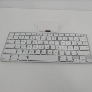 Tested & Working Apple Keyboard Dock for iPod & iPad Model A1359 30 Pin Dock